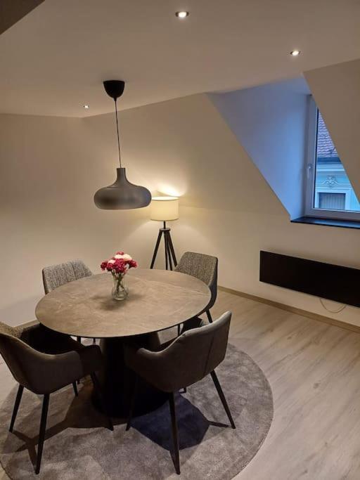 Apartman Ena Radiceva Zagreb Buitenkant foto