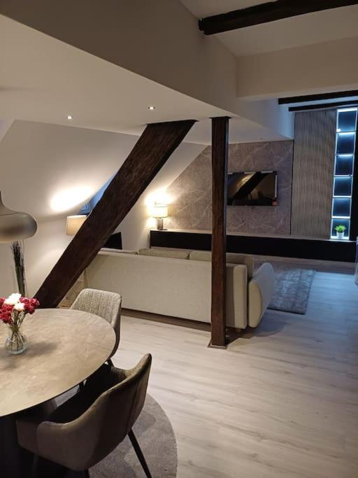 Apartman Ena Radiceva Zagreb Buitenkant foto